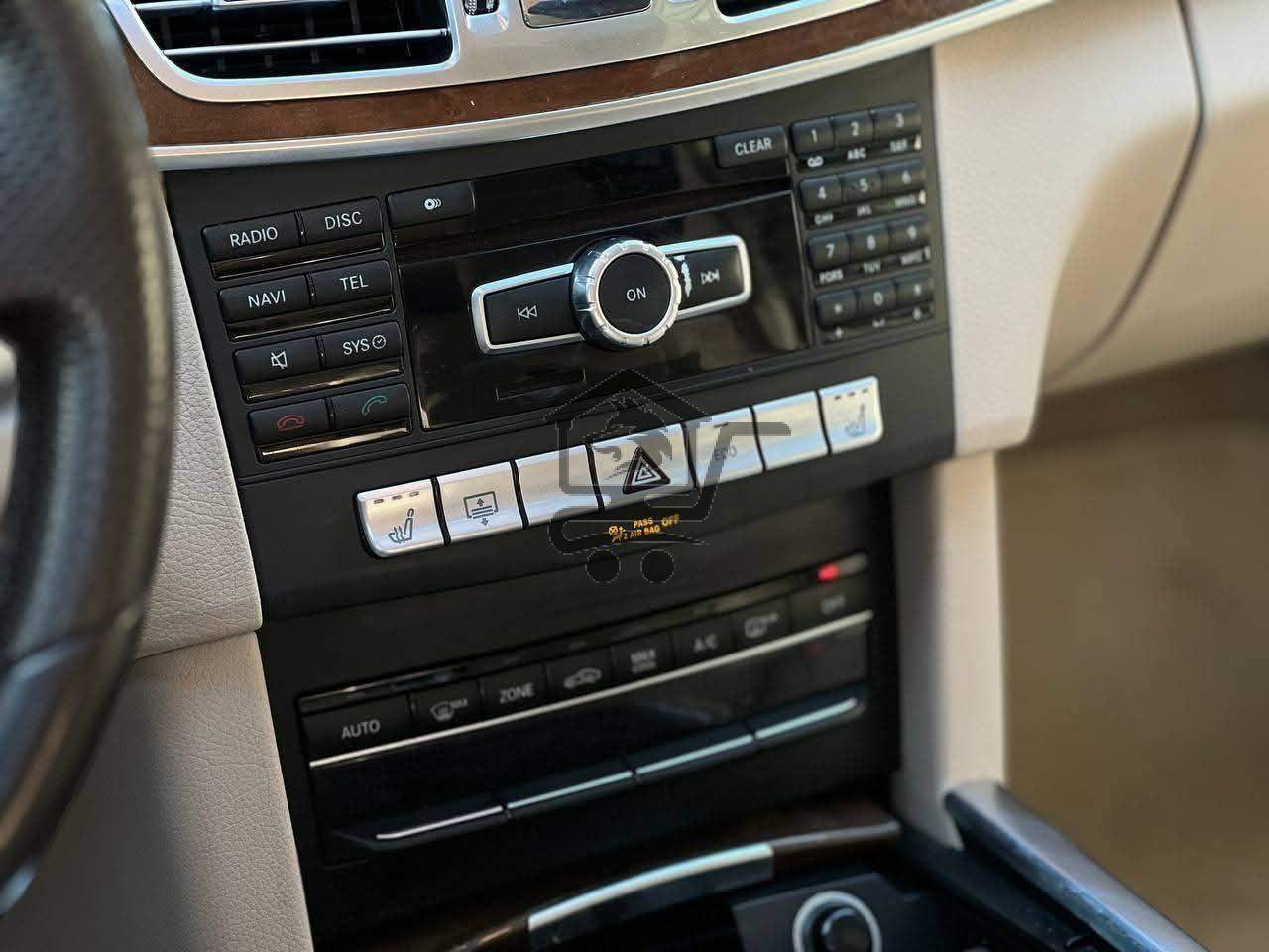 Mercedes-Benz E350 - الصورة 9