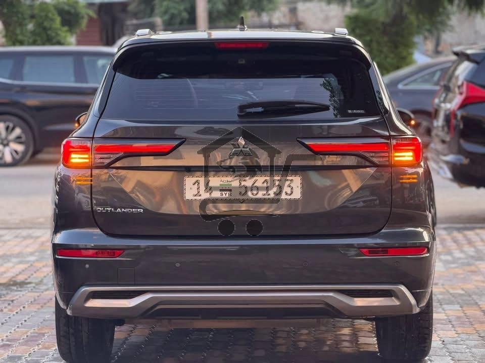 Mitsubishi Outlander 2026 - الصورة 6