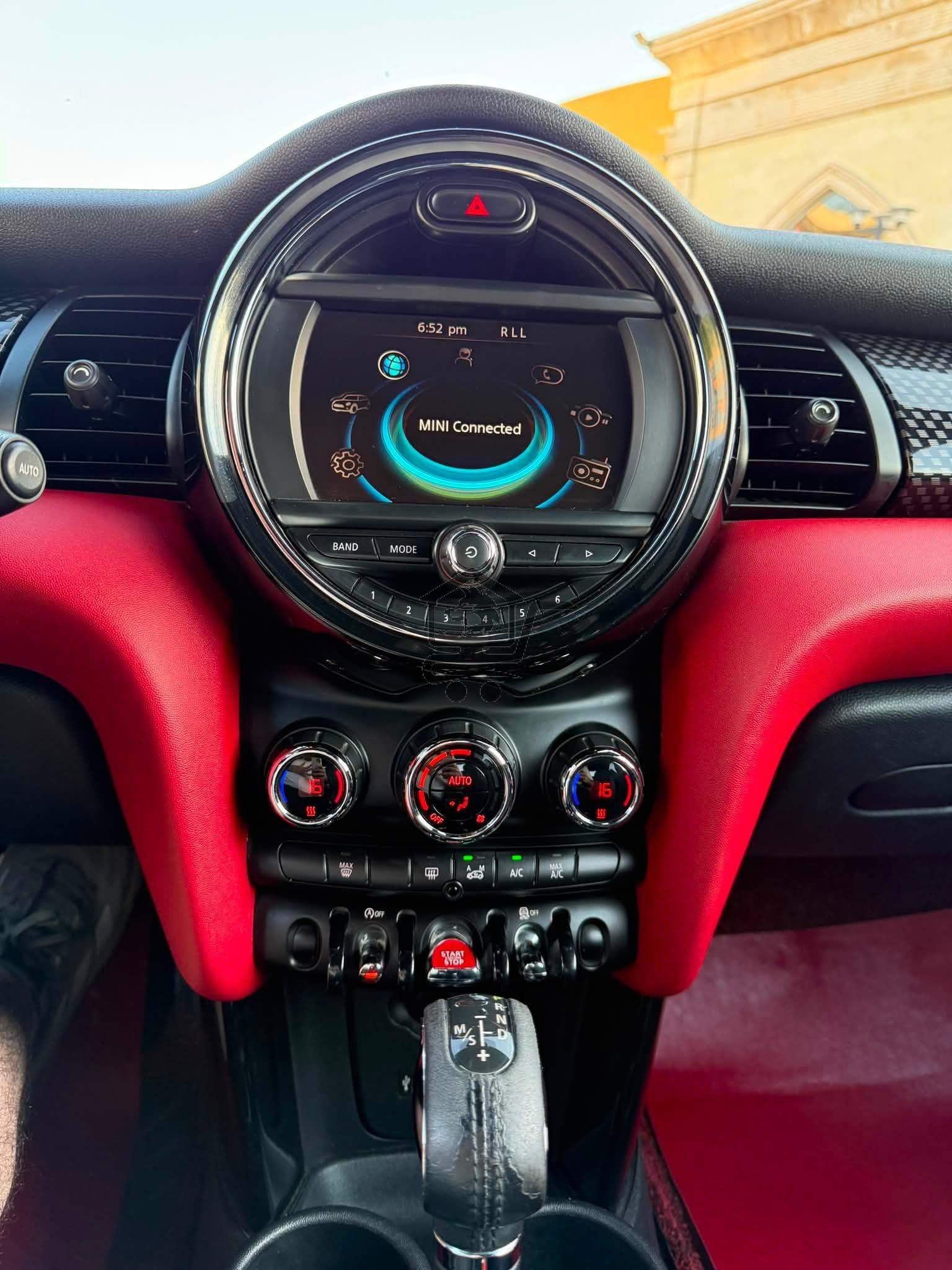 MINI Cooper S JCW - الصورة 8
