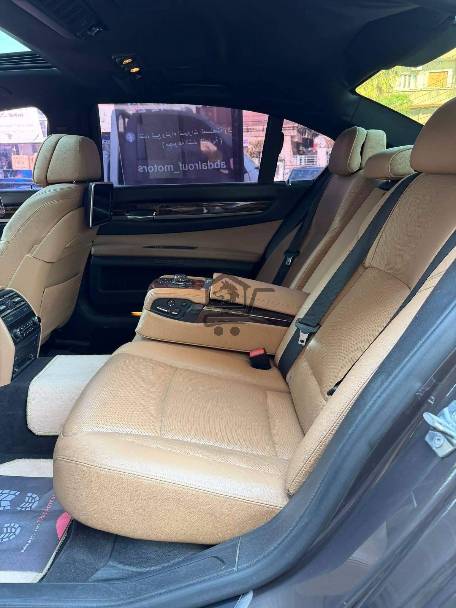 BMW 750Li 2014 - الصورة 10