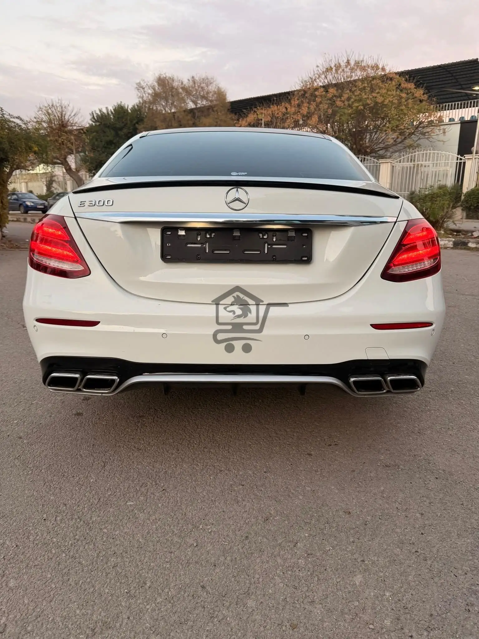Mercedes E300 - الصورة 3