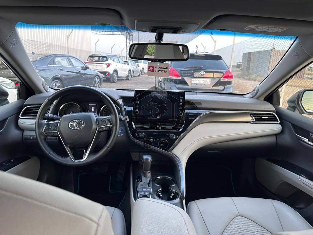 Toyota Camry 2024 - الصورة 6