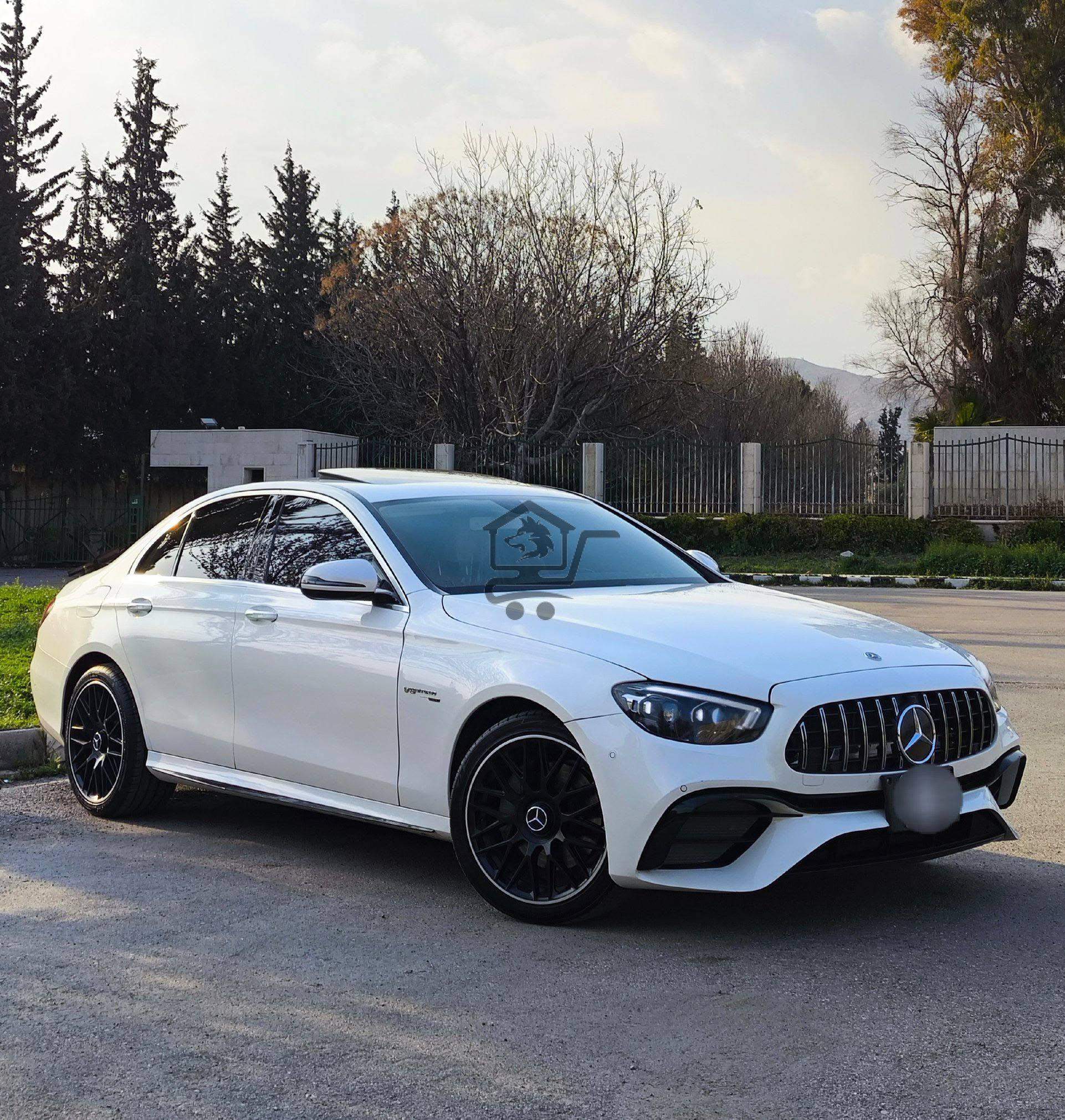 Mercedes-Benz E300 2017 - الصورة 3