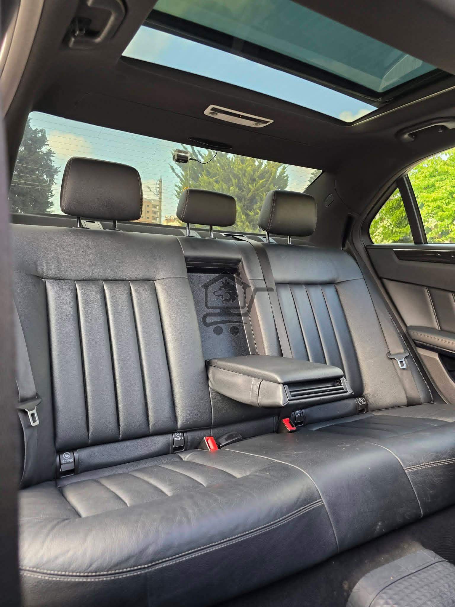 Mercedes E250 - الصورة 4