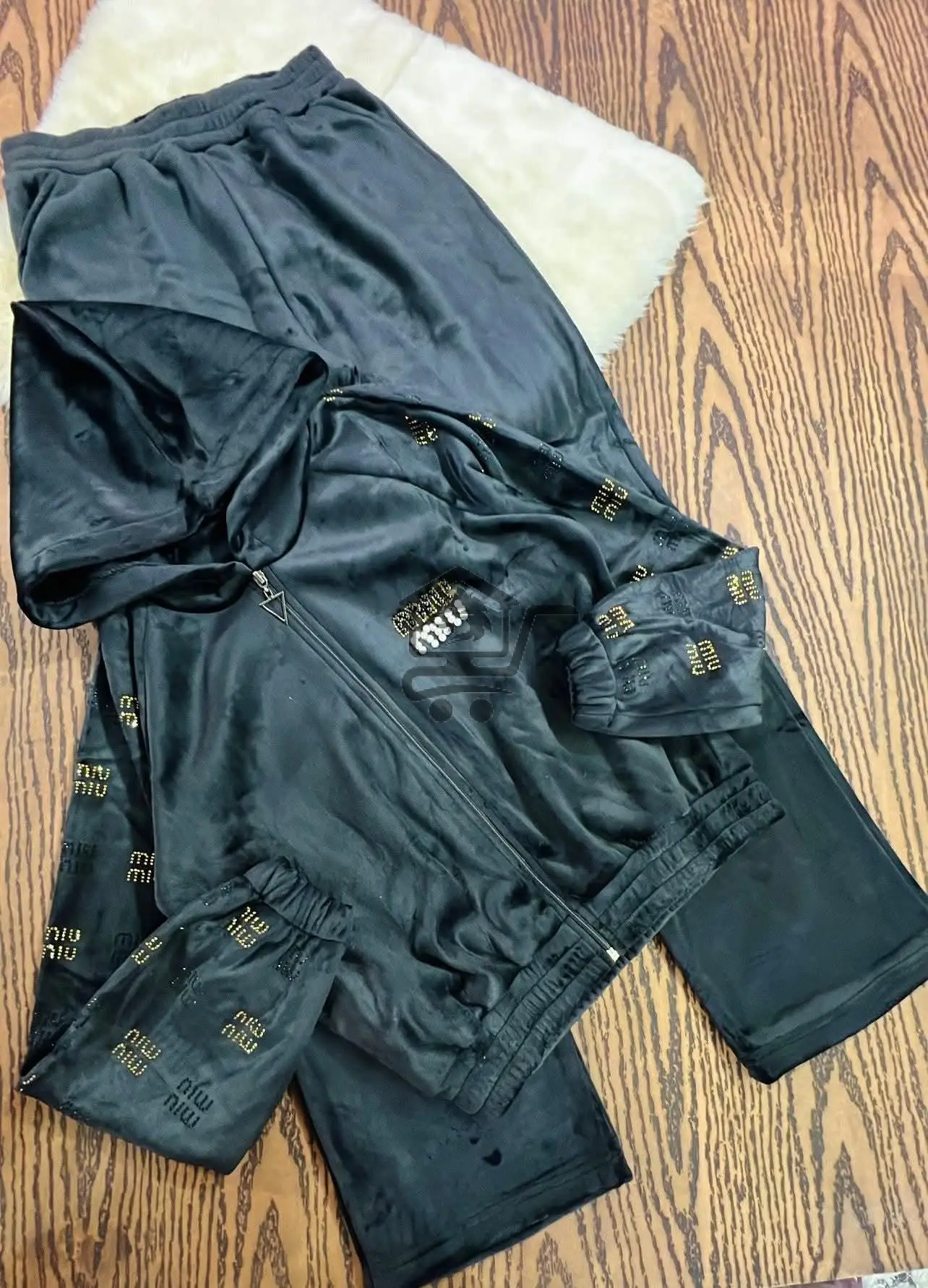 نعومة البيجامة من منوليا - الصورة 1