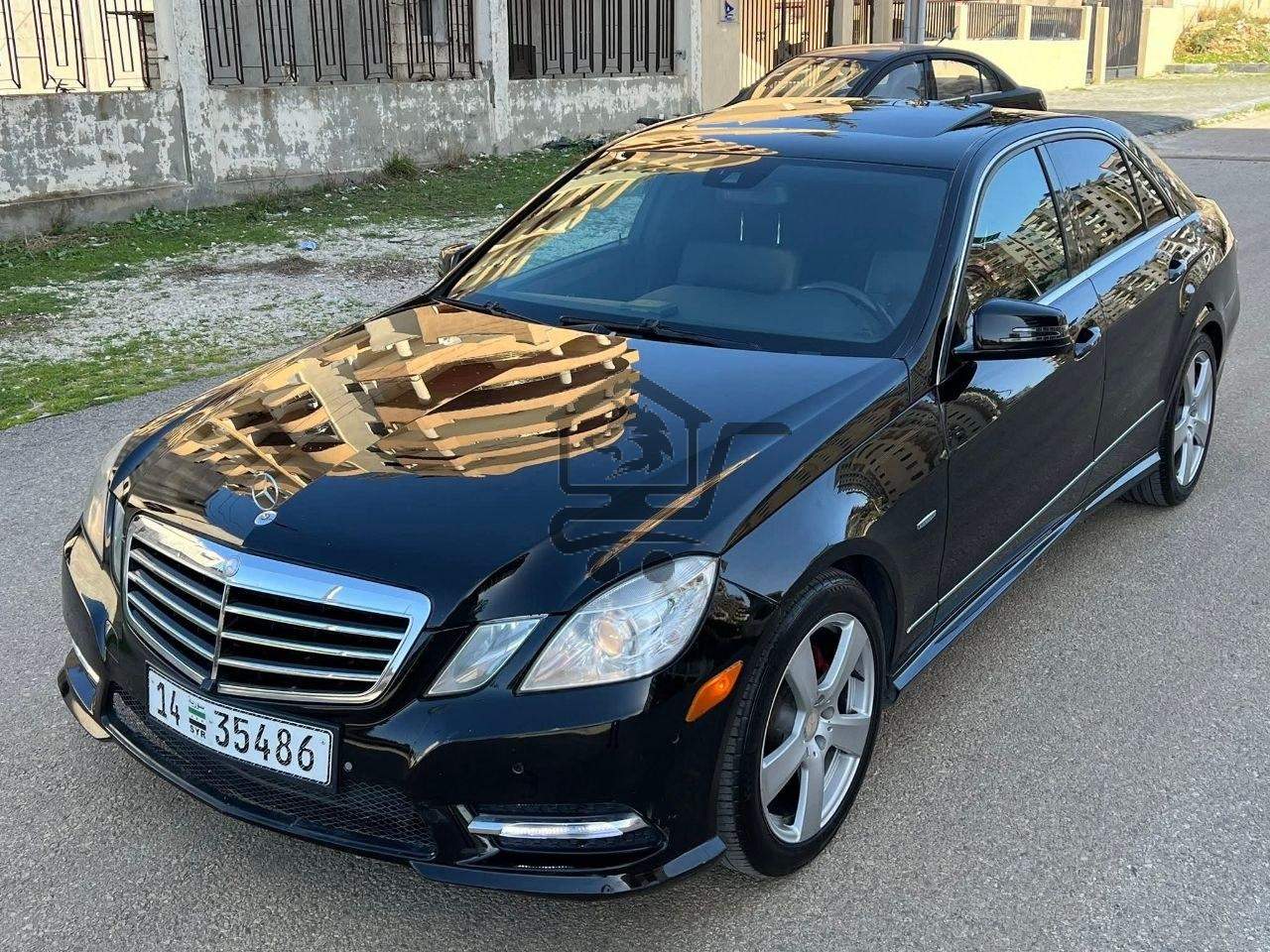 MERCEDES E350 4MATIC - الصورة 3