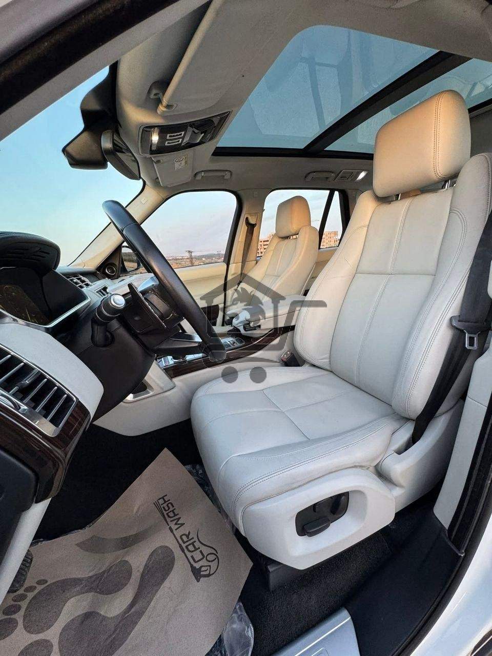 Range Rover Vogue HSE - الصورة 6