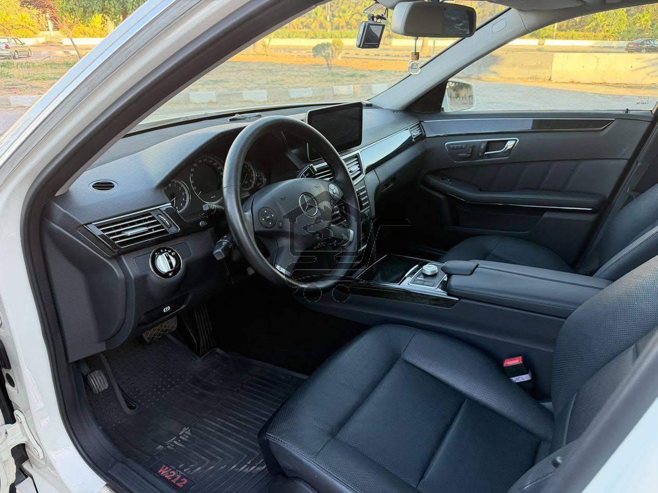 Mercedes E350 Avantgarde - الصورة 5