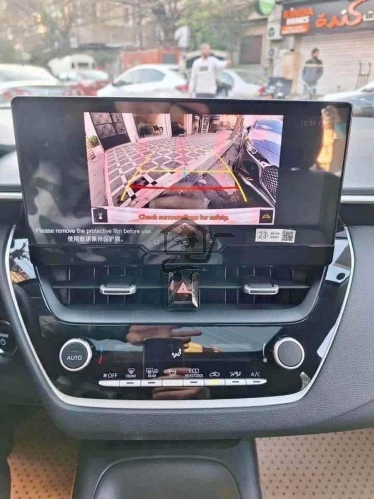 Toyota Corolla Hybrid - الصورة 8