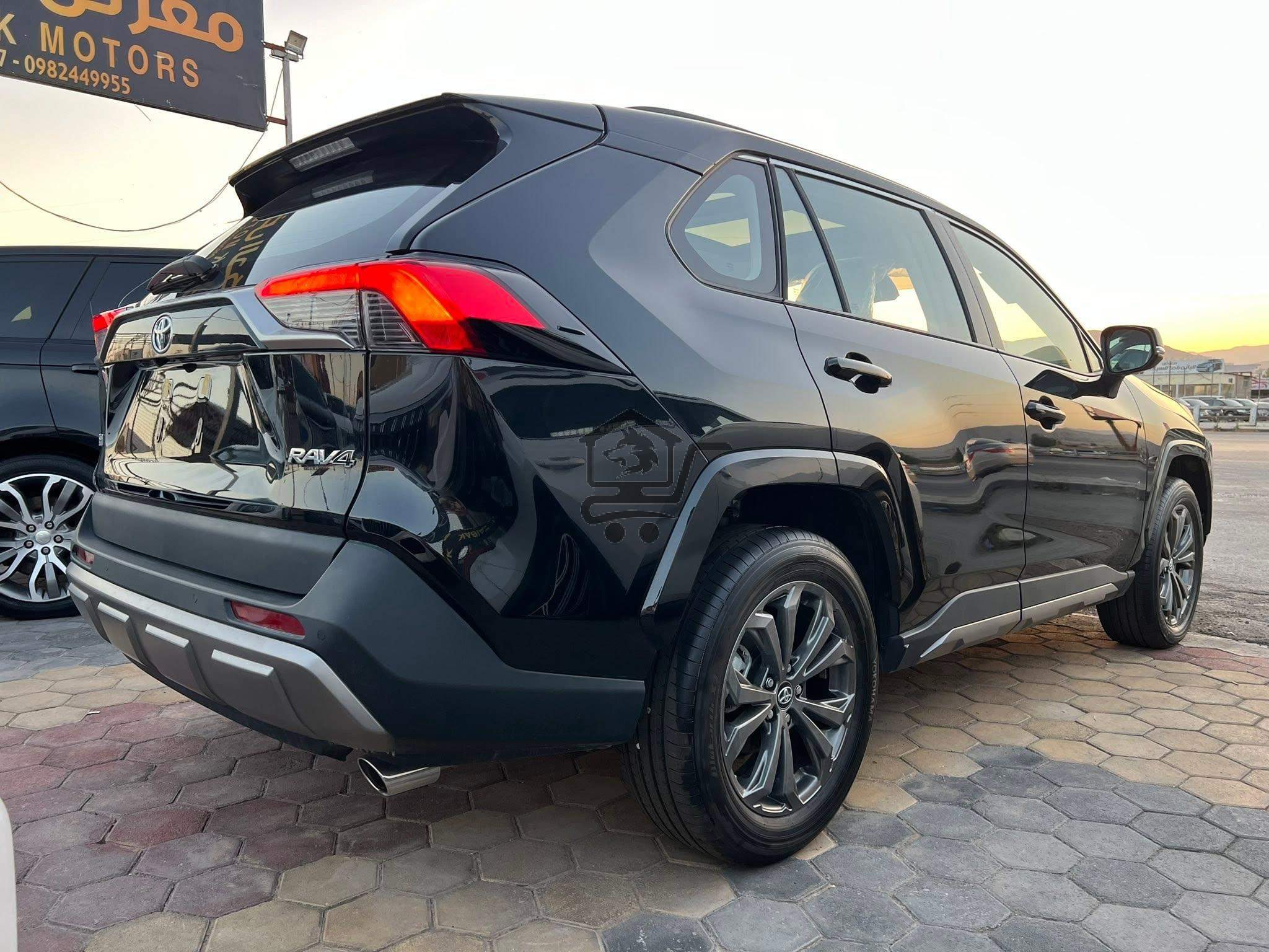 TOYOTA RAF4 2025 - الصورة 2