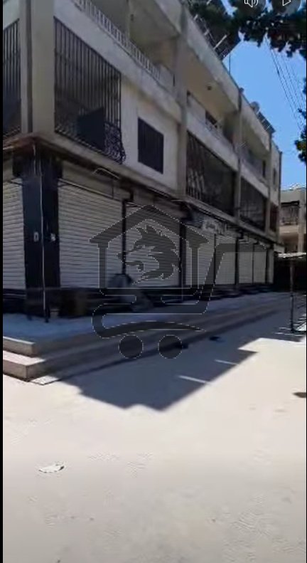 عدة محلات  تجاري موقع مميز جدا - الصورة 2