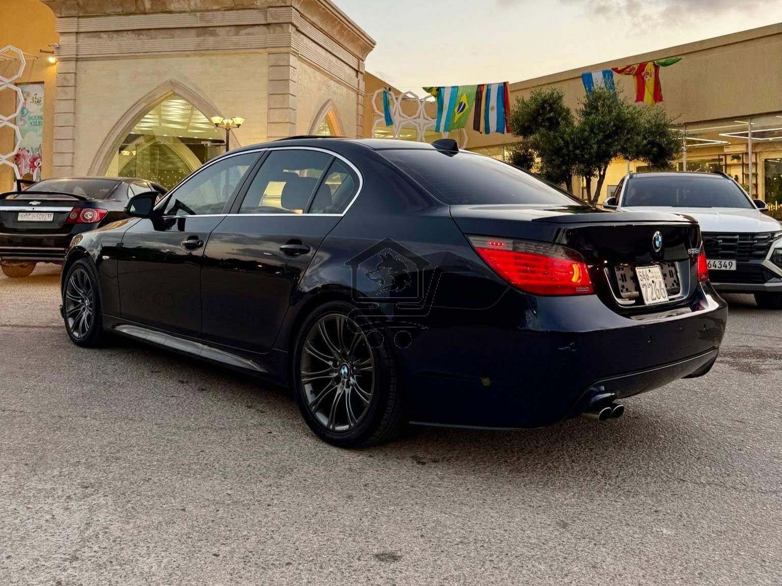 BMW 528i 2010 - الصورة 4