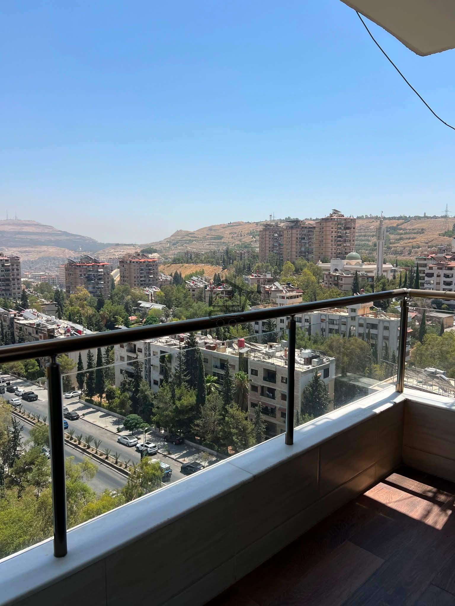 شقة للاجار بموقع حيوي