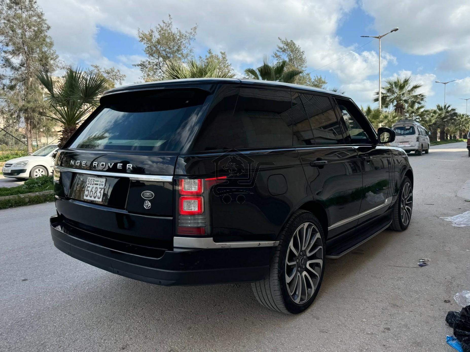 Range Rover Vogue 2015 - الصورة 2