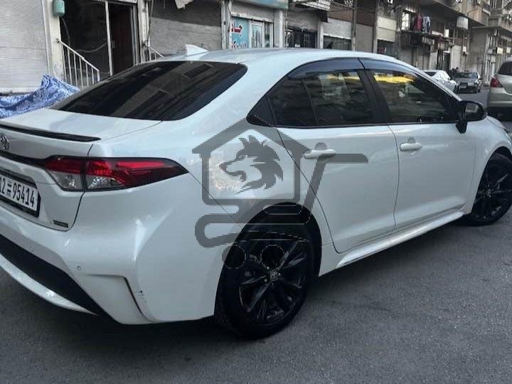 Toyota Corolla 2022 - الصورة 2