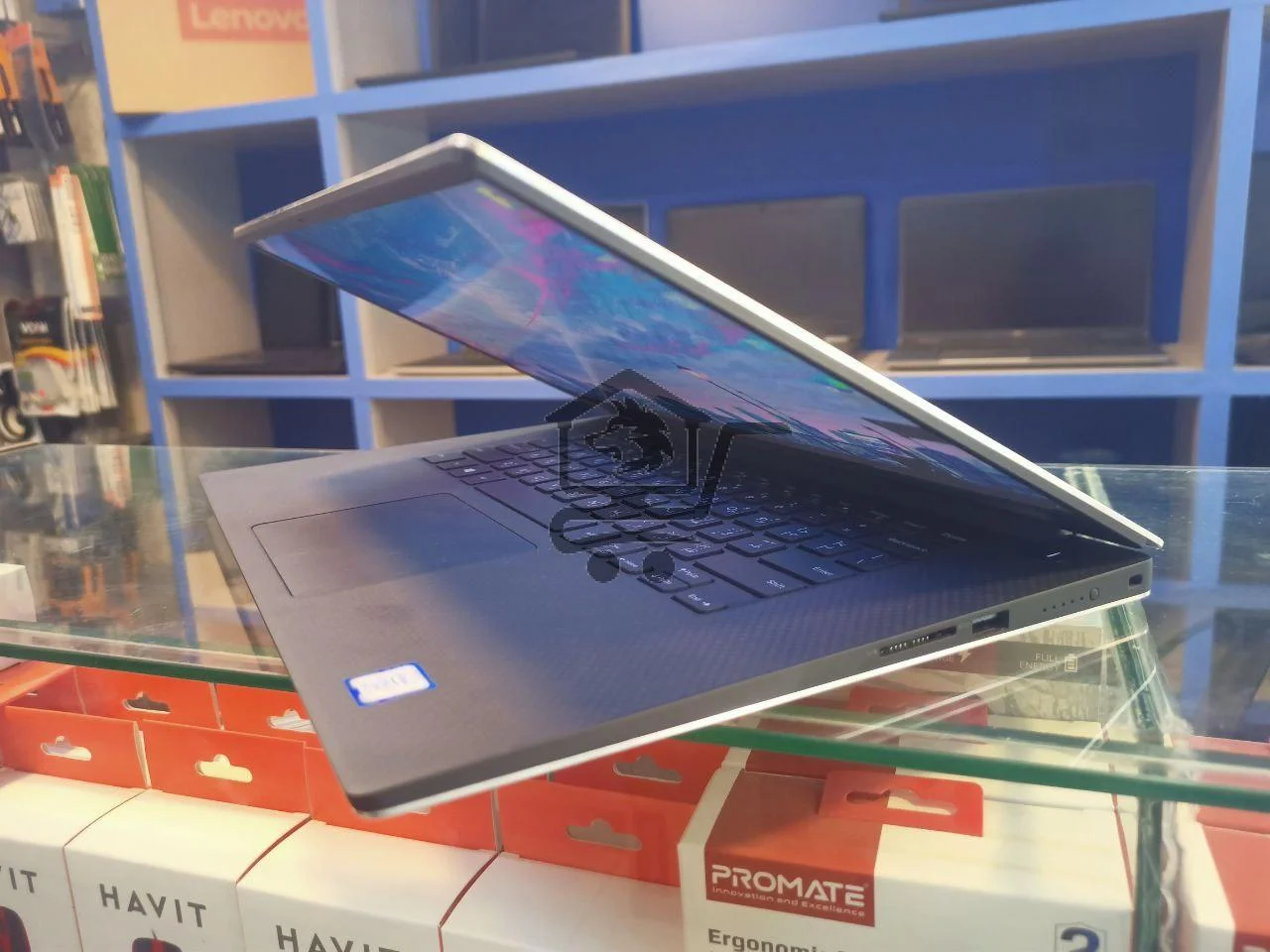 Dell Precision 5540 - الصورة 4