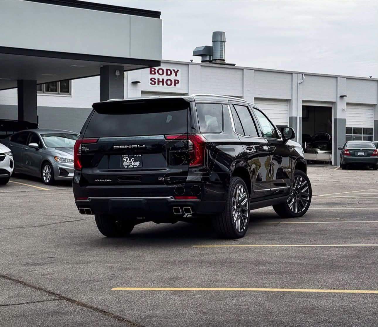 GMC YUKON - الصورة 6