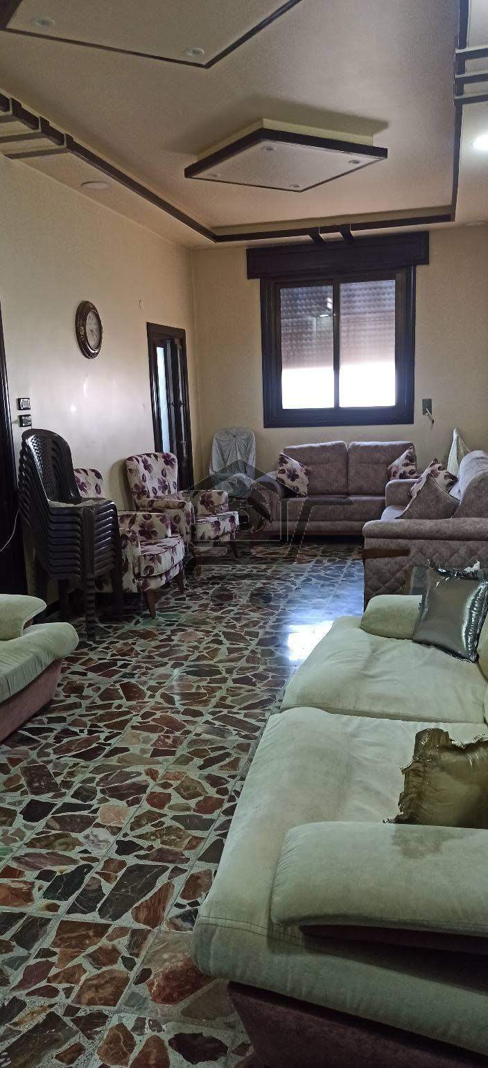 شقة بمواصفات جيدة - الصورة 1
