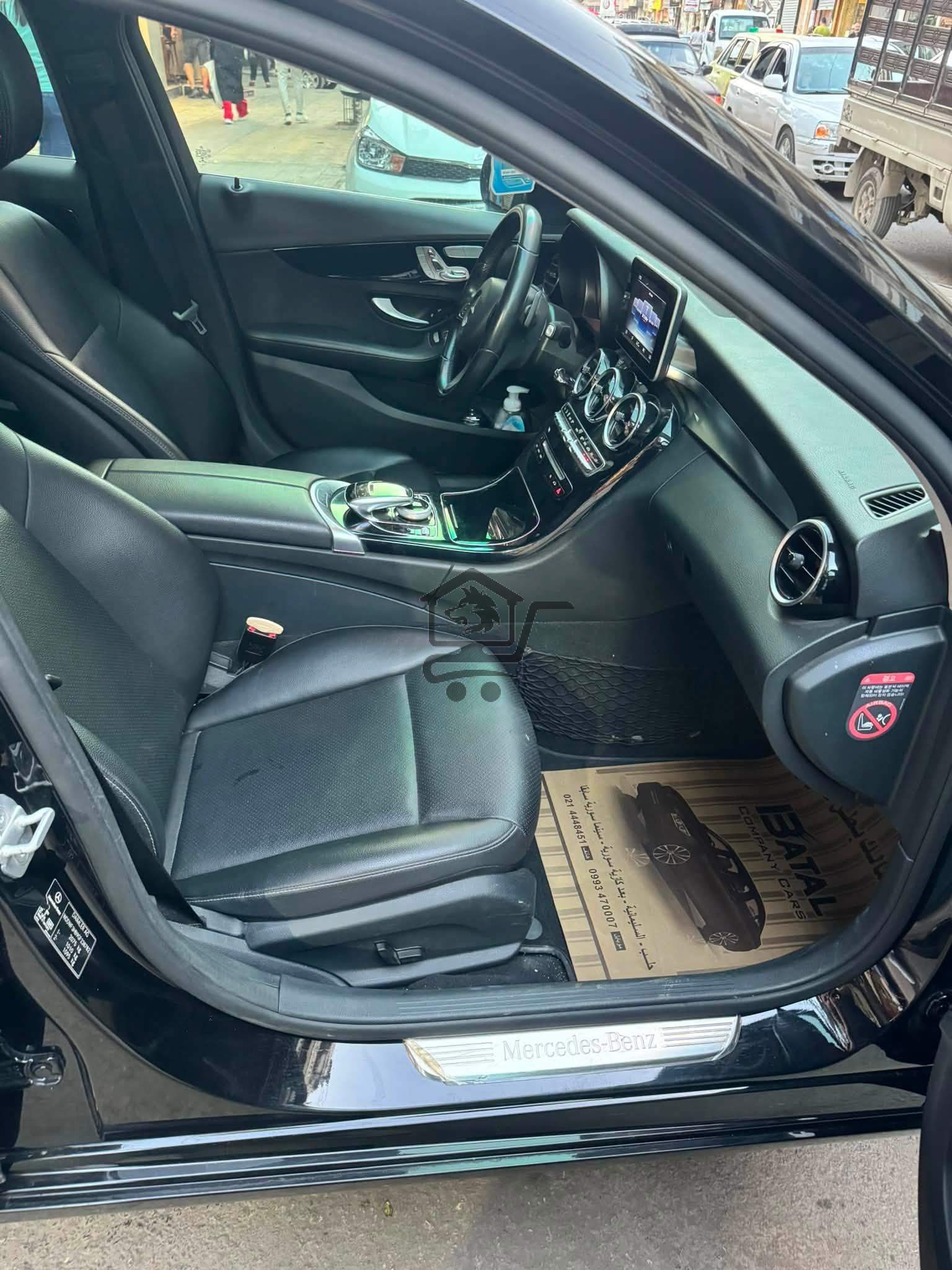 Mercedes-Benz C200 2016 - الصورة 9