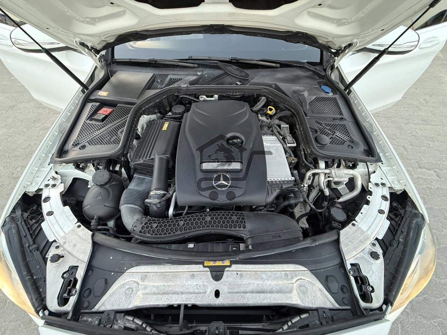 Mercedes C300 2015 4matic - الصورة 6