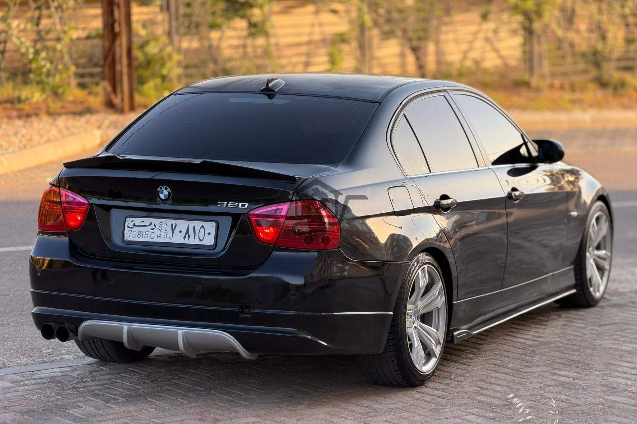 BMW 320i 2007 - الصورة 2
