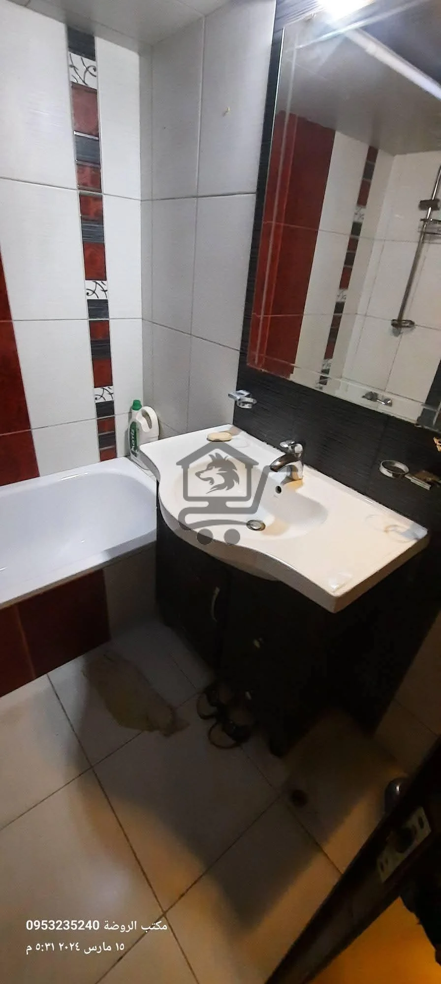 شقة ثلاث غرف بدون فرش - الصورة 5