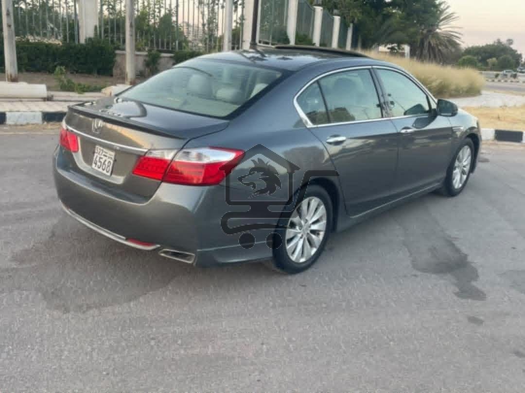 Honda Accord - الصورة 7