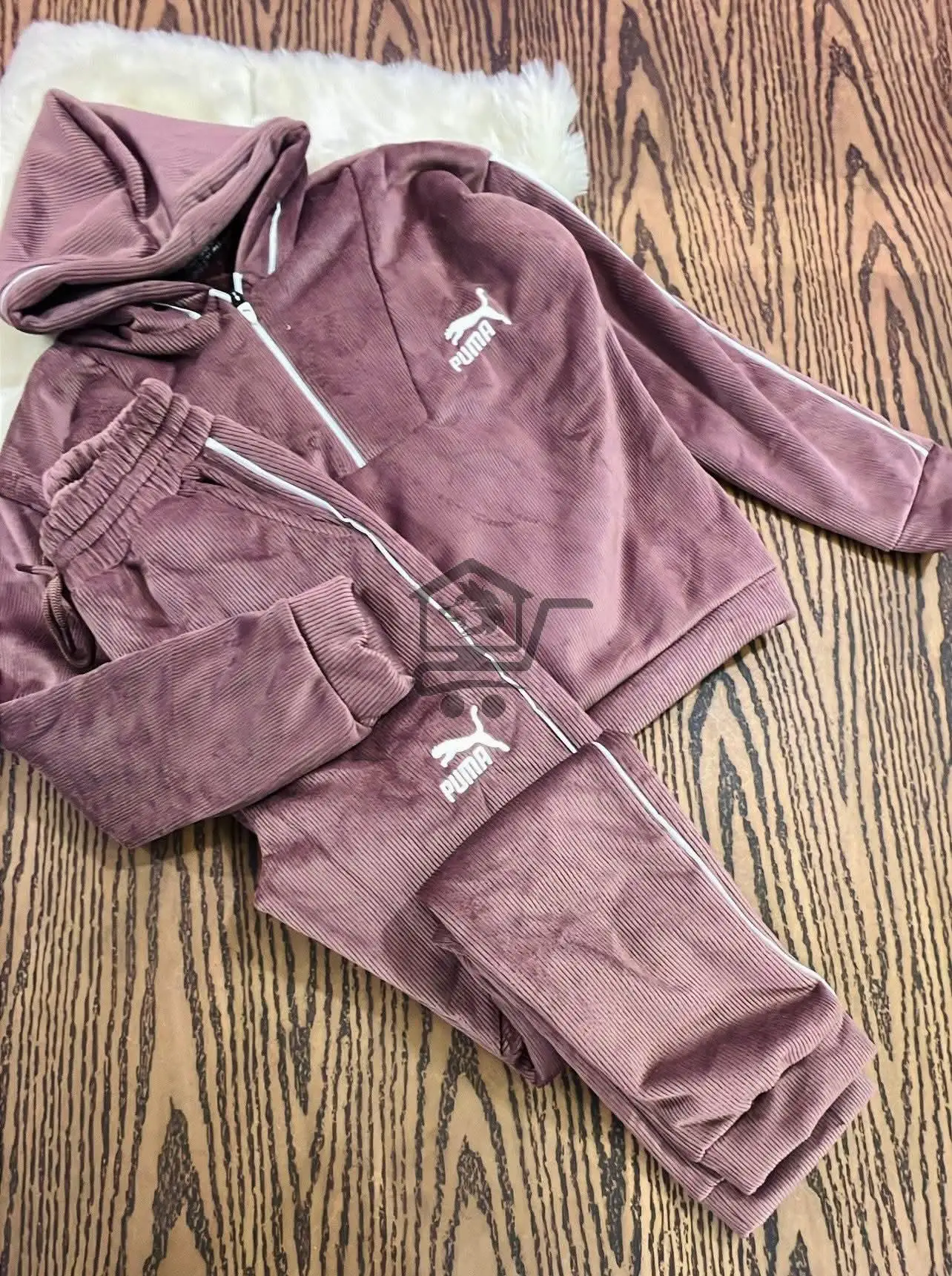 بيجامة مخمل - الصورة 2