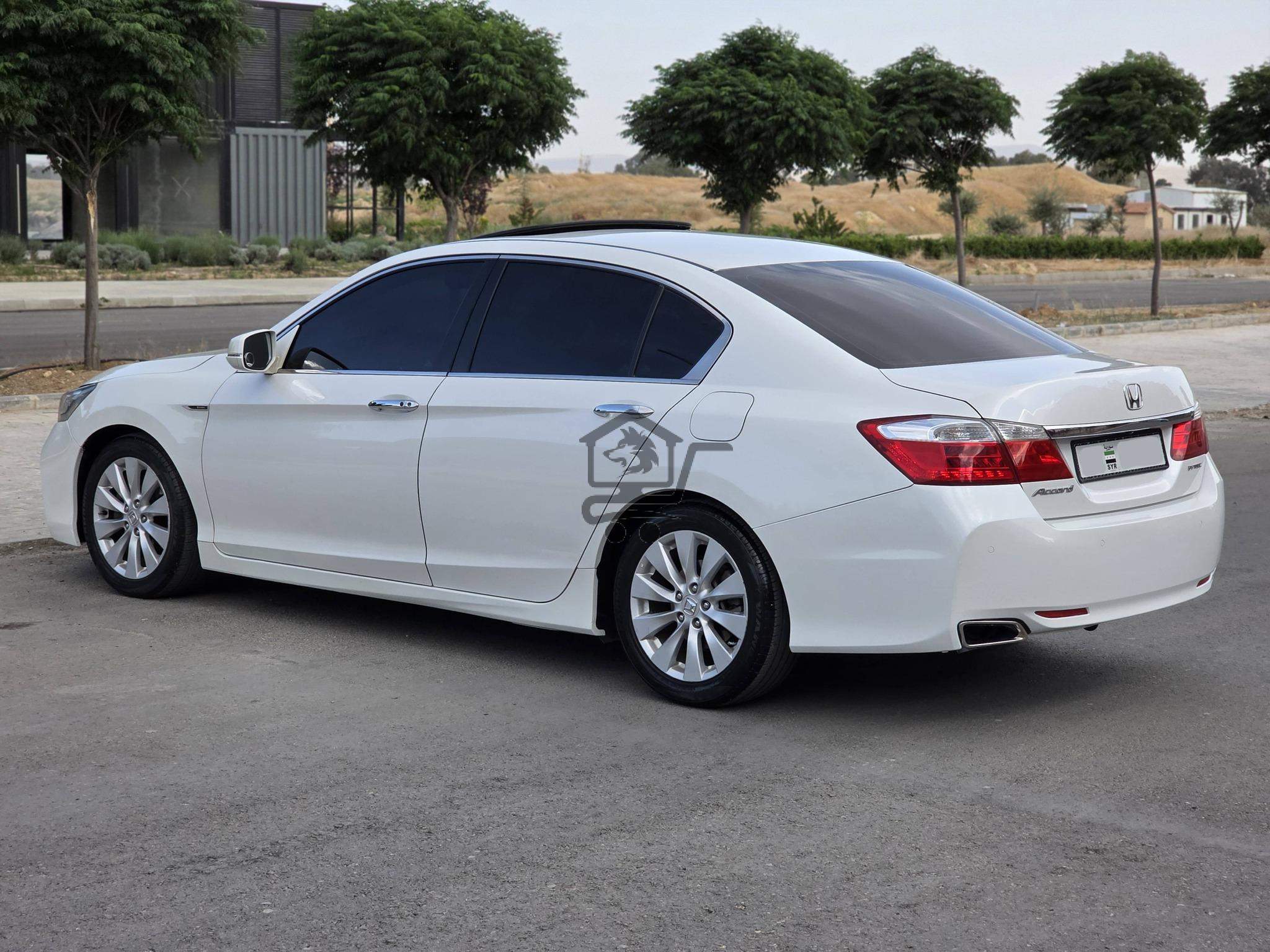Honda Accord 2015 - الصورة 2