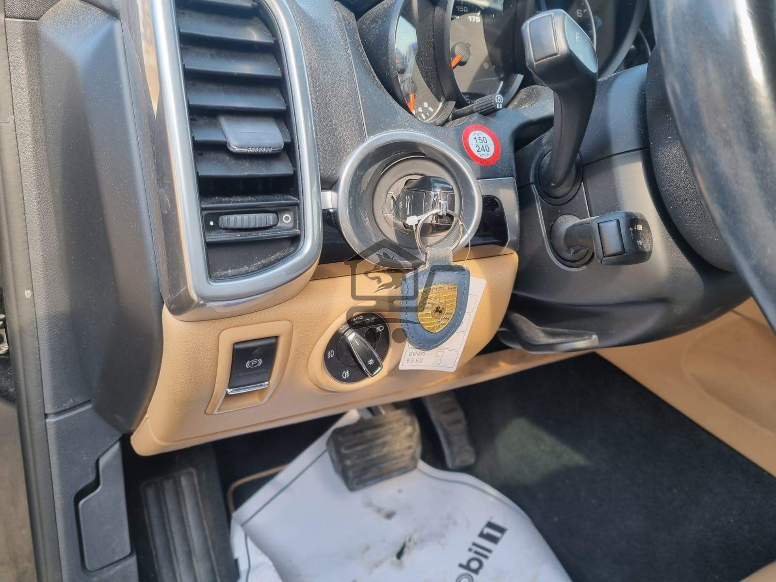 بورش كيان 2014 - الصورة 5