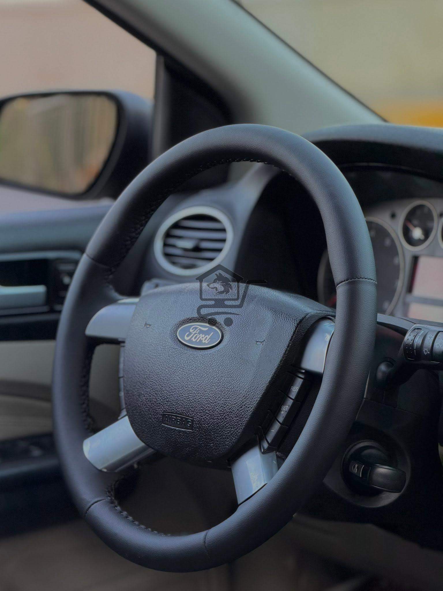 Ford Focus 2007 - الصورة 7