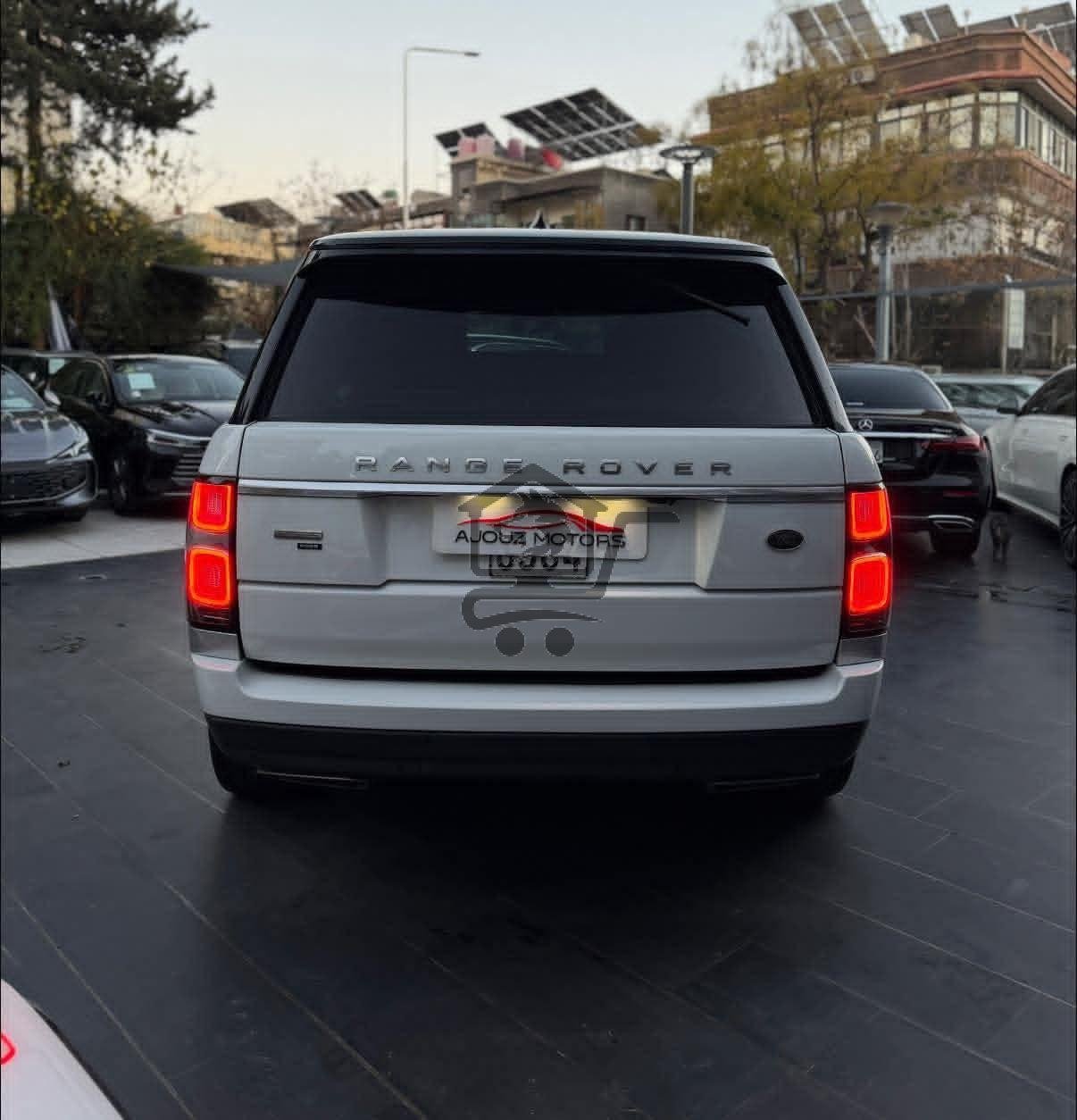 Land Rover Vogue Autobiography - الصورة 5