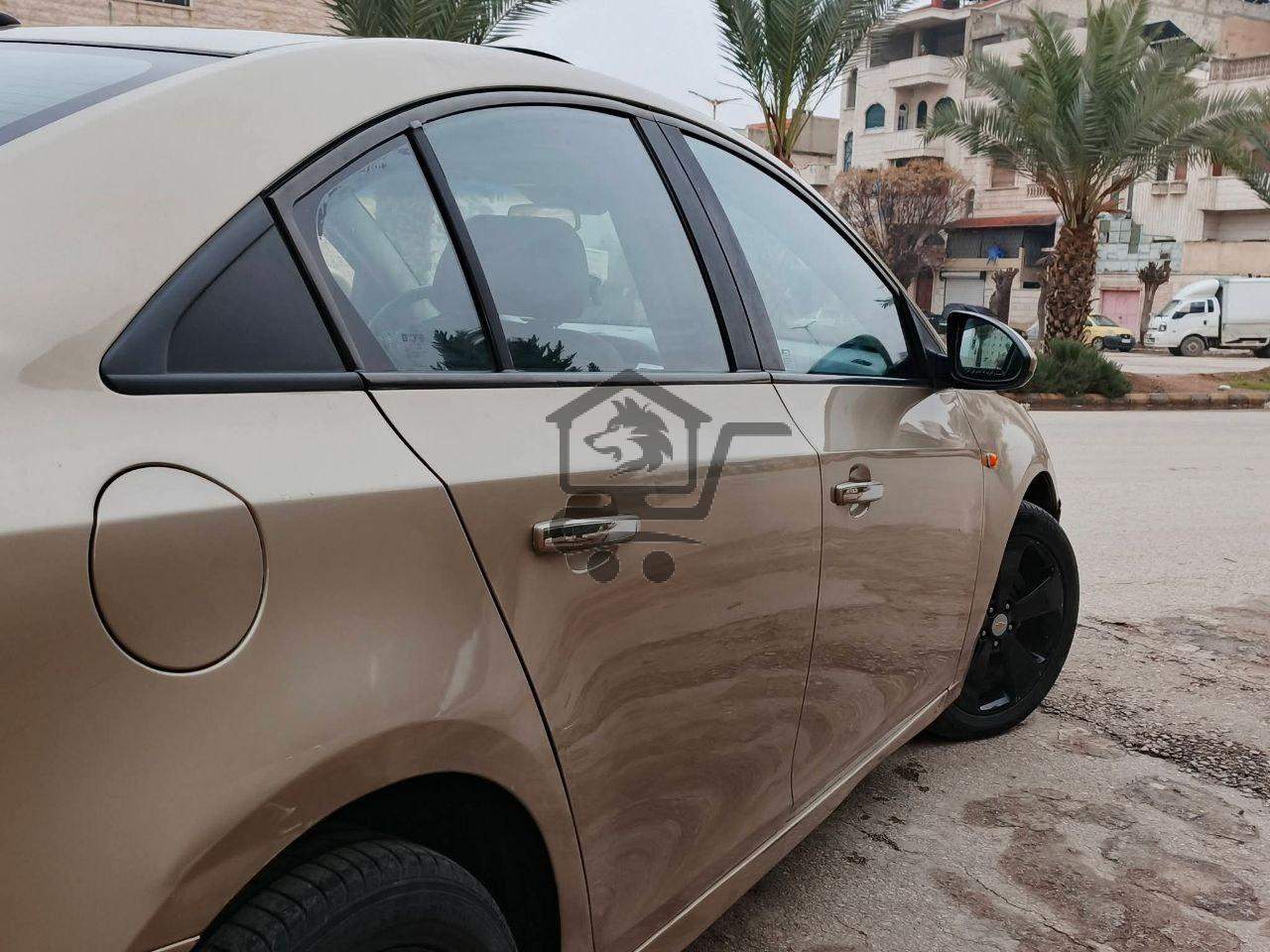 Chevrolet Cruze 2010 - الصورة 4