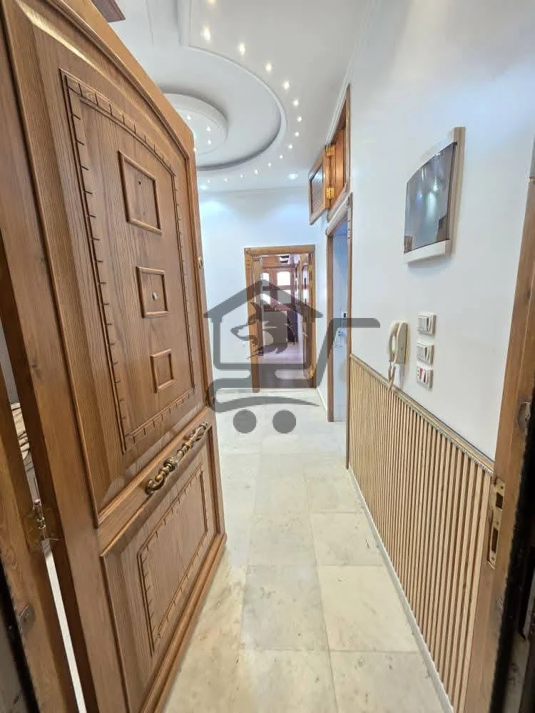 منزل فاخر للبيع - الصورة 4