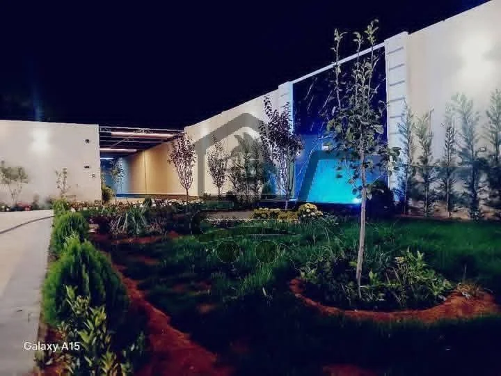 للبيع فيلا في زبدين - الصورة 2