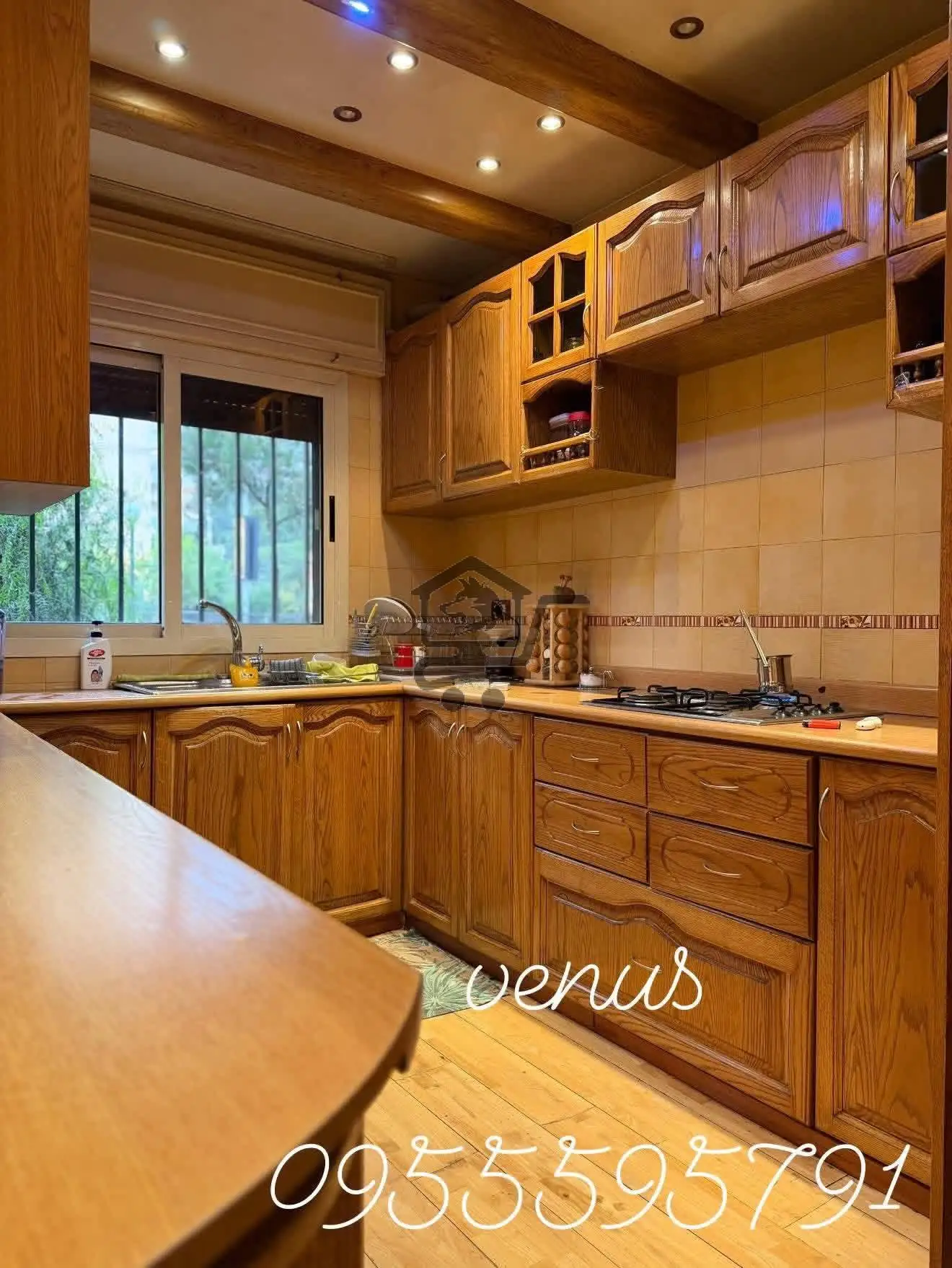 شقة بموقع مميز - الصورة 2