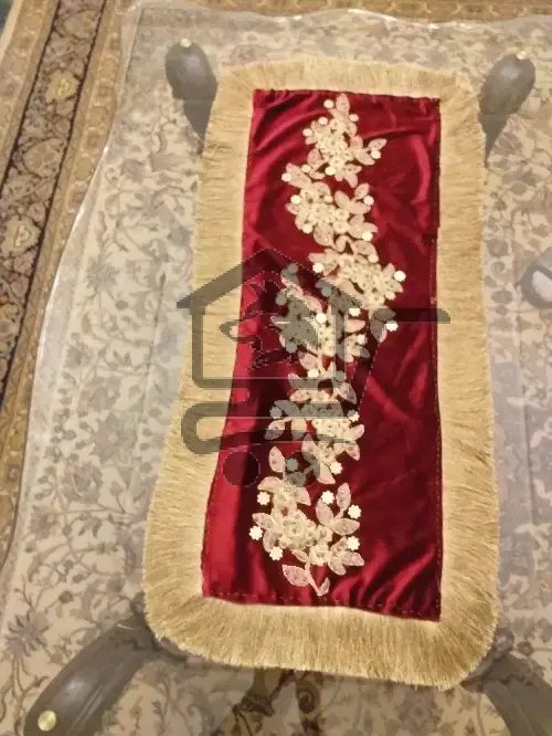 مفرش طاولة - الصورة 1
