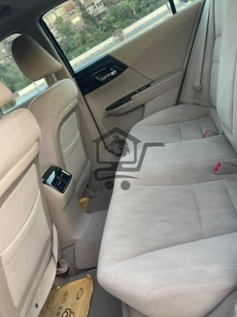 Honda Accord - الصورة 4