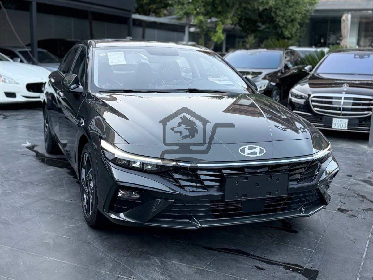 Hyundai Elantra 2025 - الصورة 1