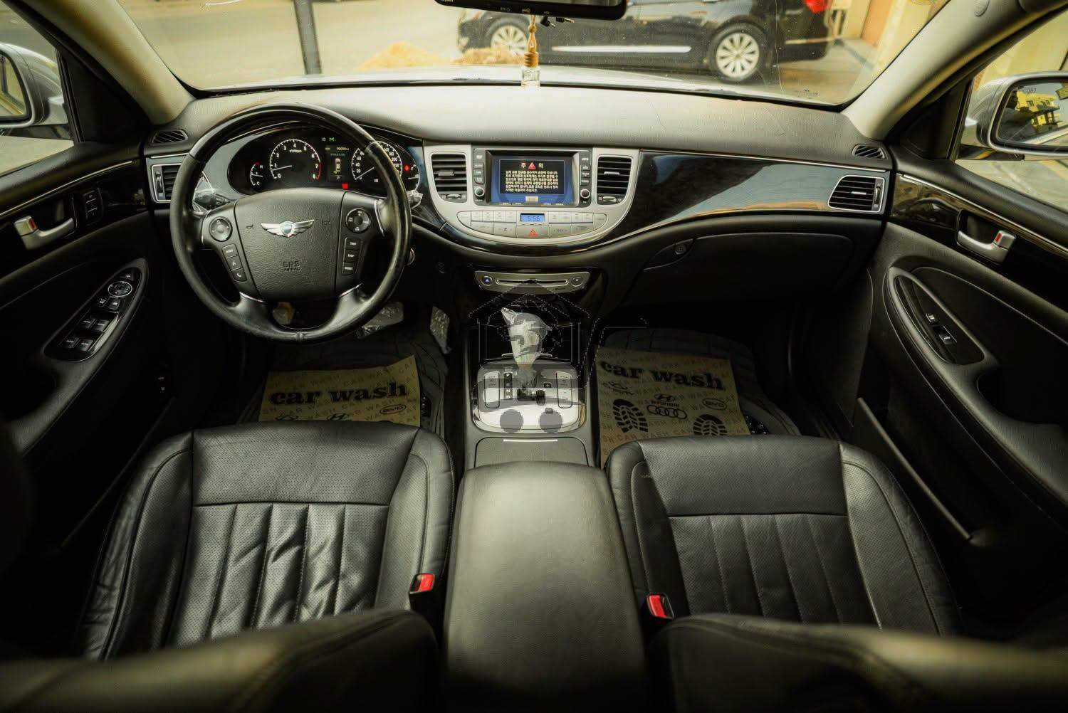 Hyundai Genesis 2012 - الصورة 6