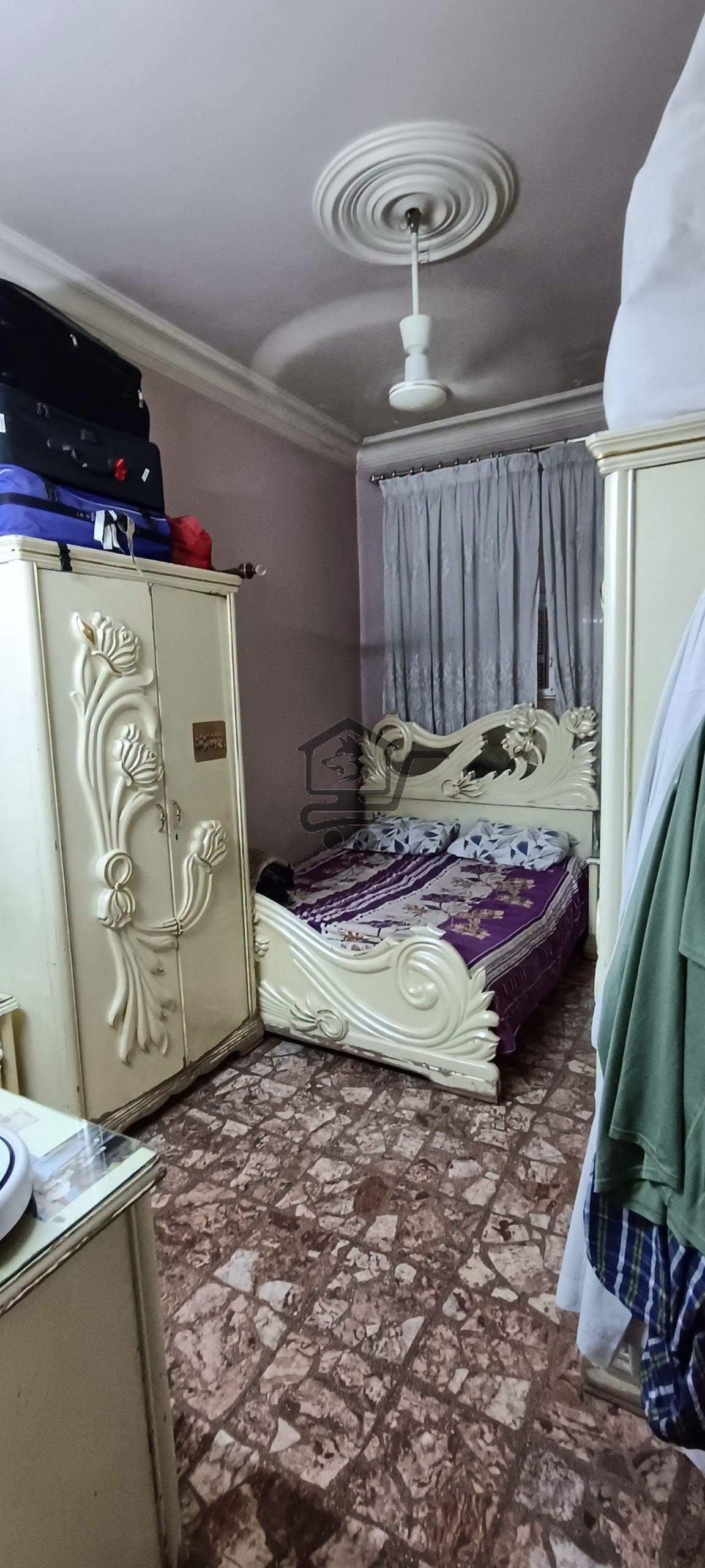 شقة بمساحة جيدة - الصورة 5