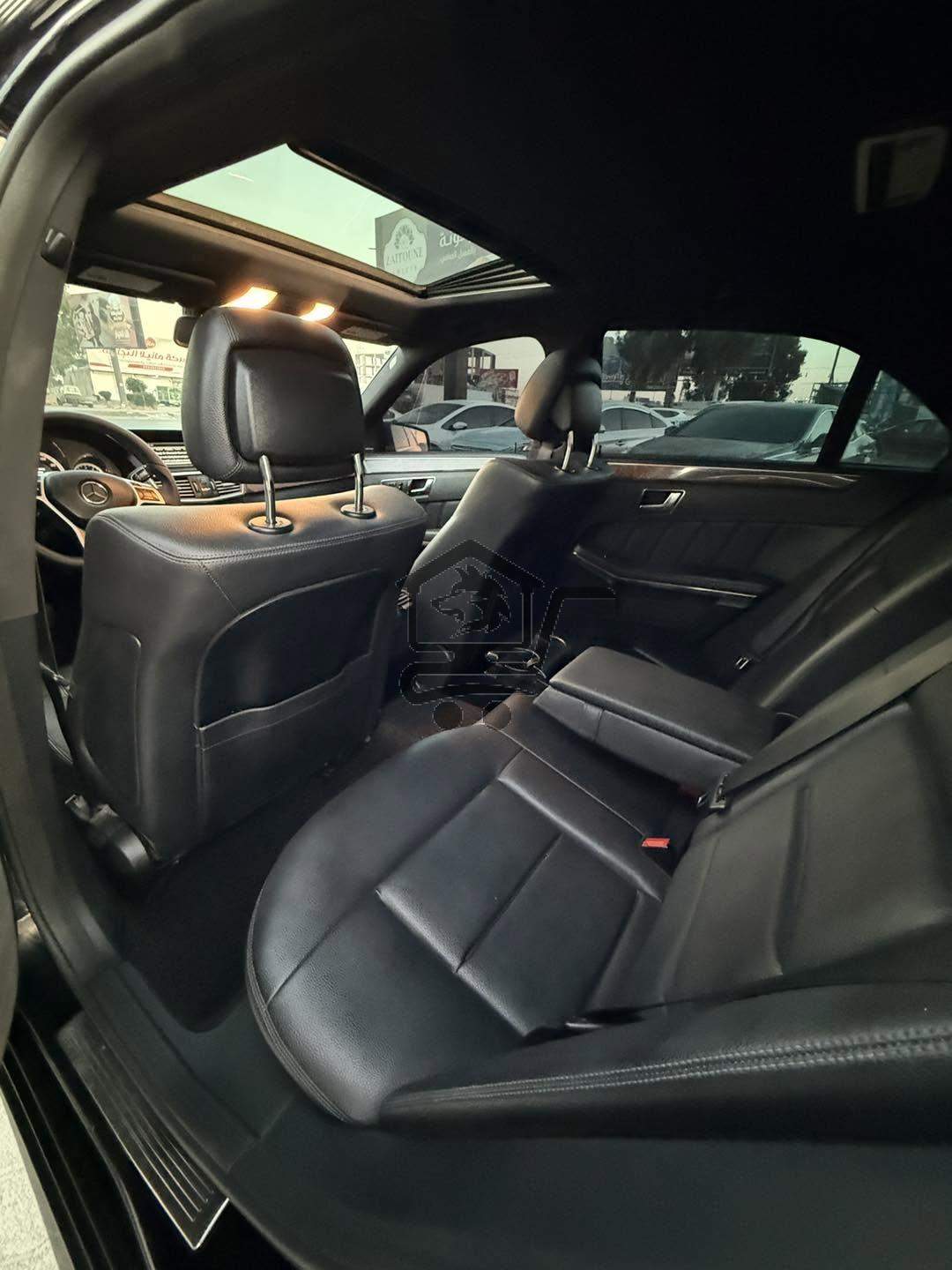 Mercedes E350 Limited\ - الصورة 10