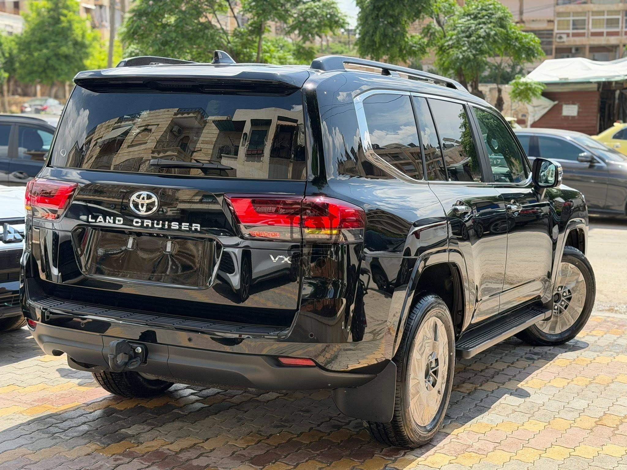 Toyota Land Cruiser VX 2025 - الصورة 2