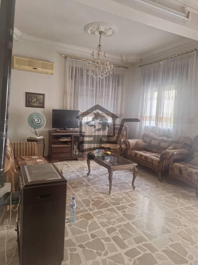 للإيجار منزل جيد - الصورة 1