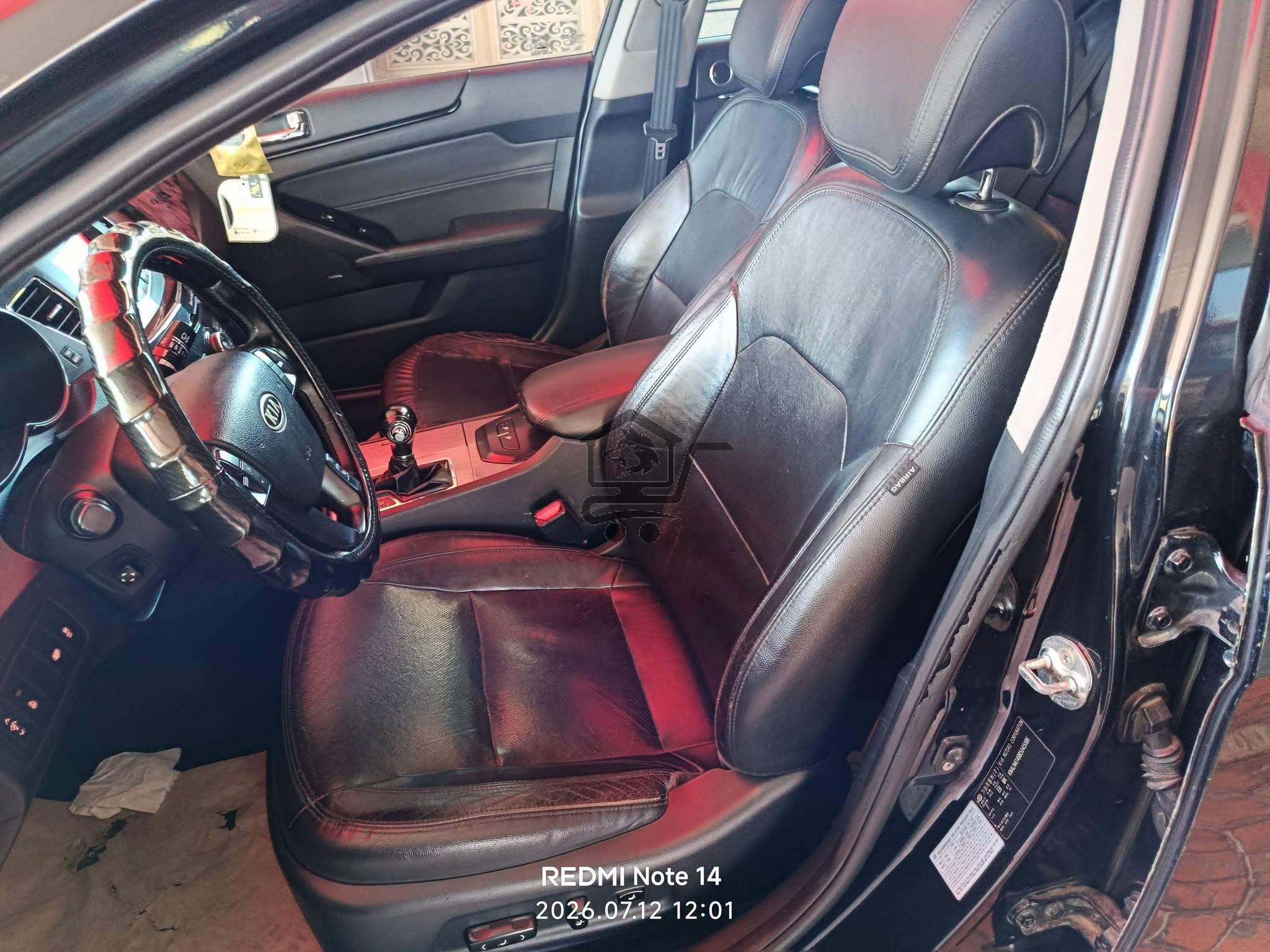 Kia K7 2011 - الصورة 6