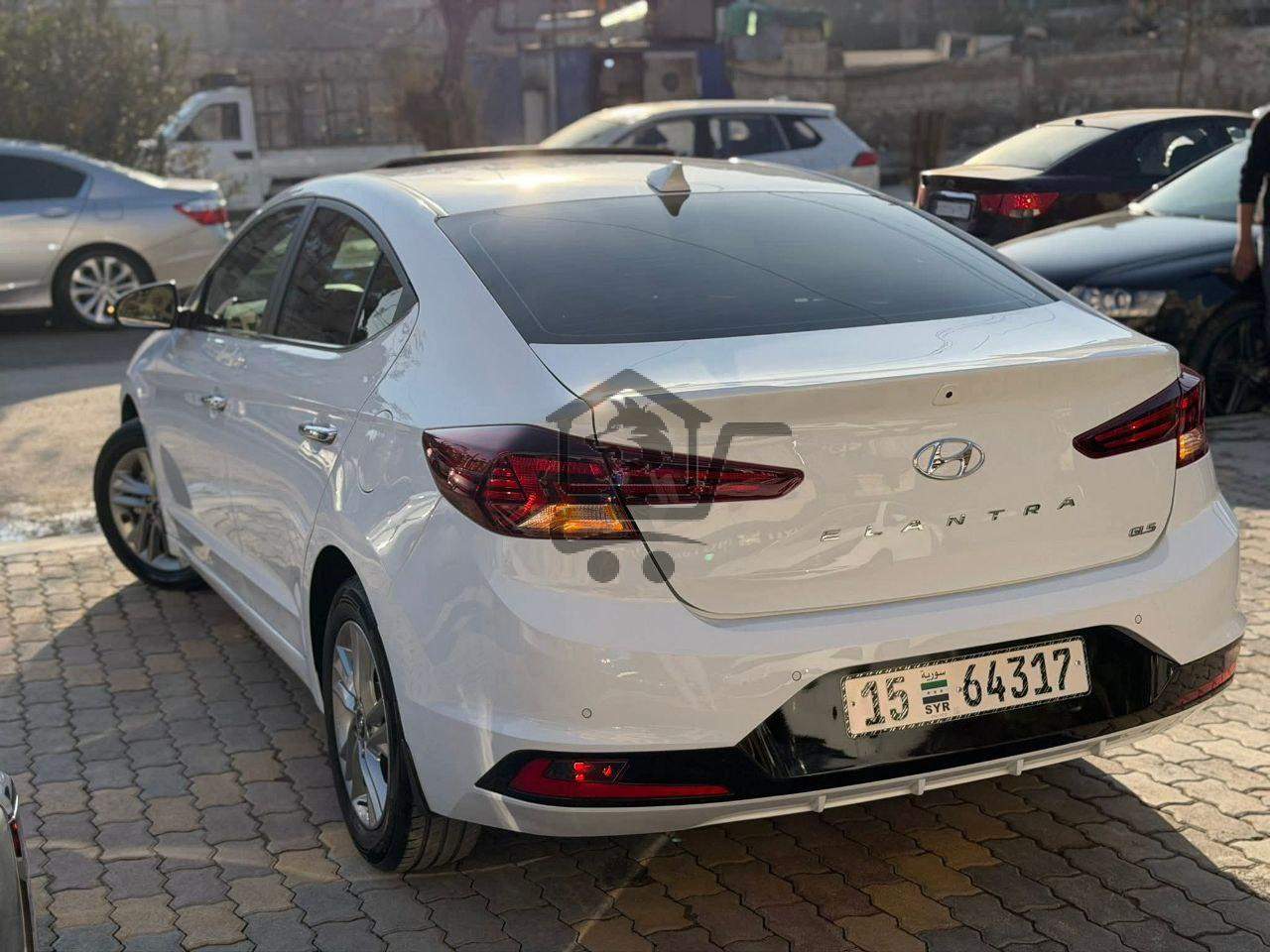 Hyundai Elantra GLS 2020 - الصورة 4