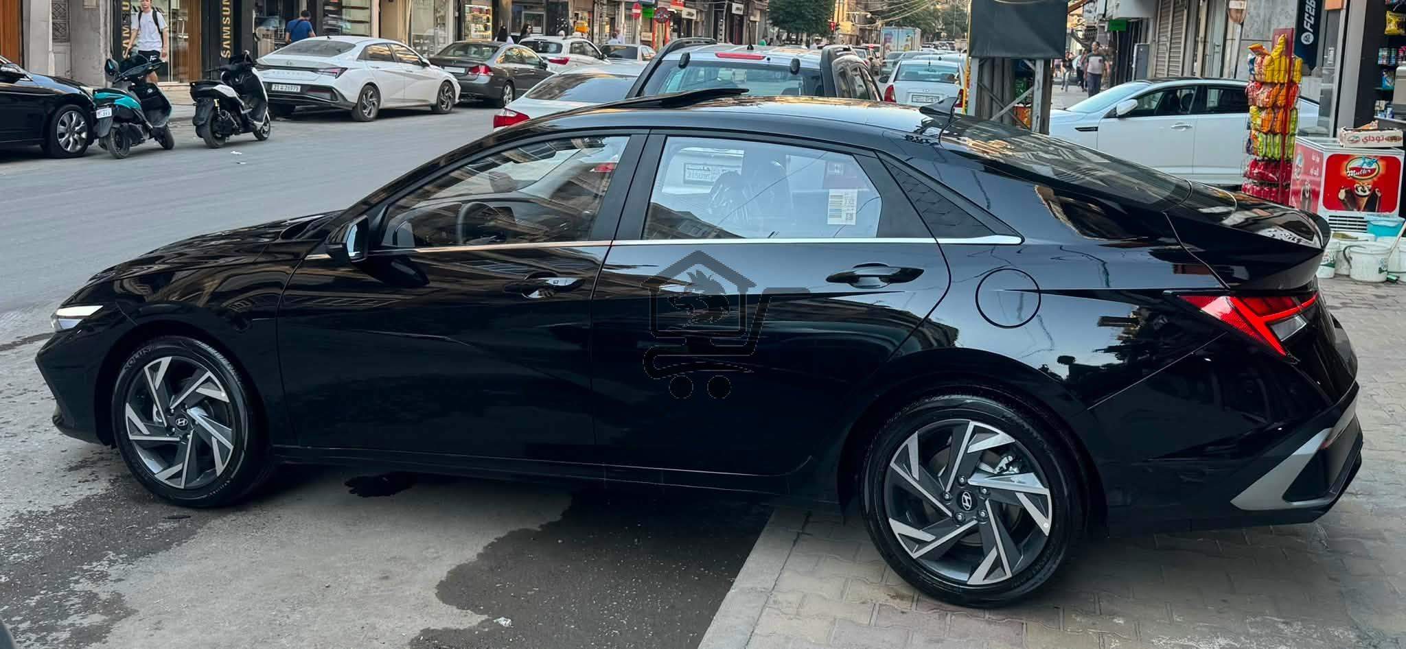 Hyundai Elantra 2025 - الصورة 3