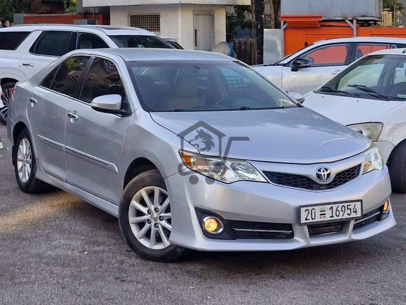 Toyota Camry 2012 - الصورة 1