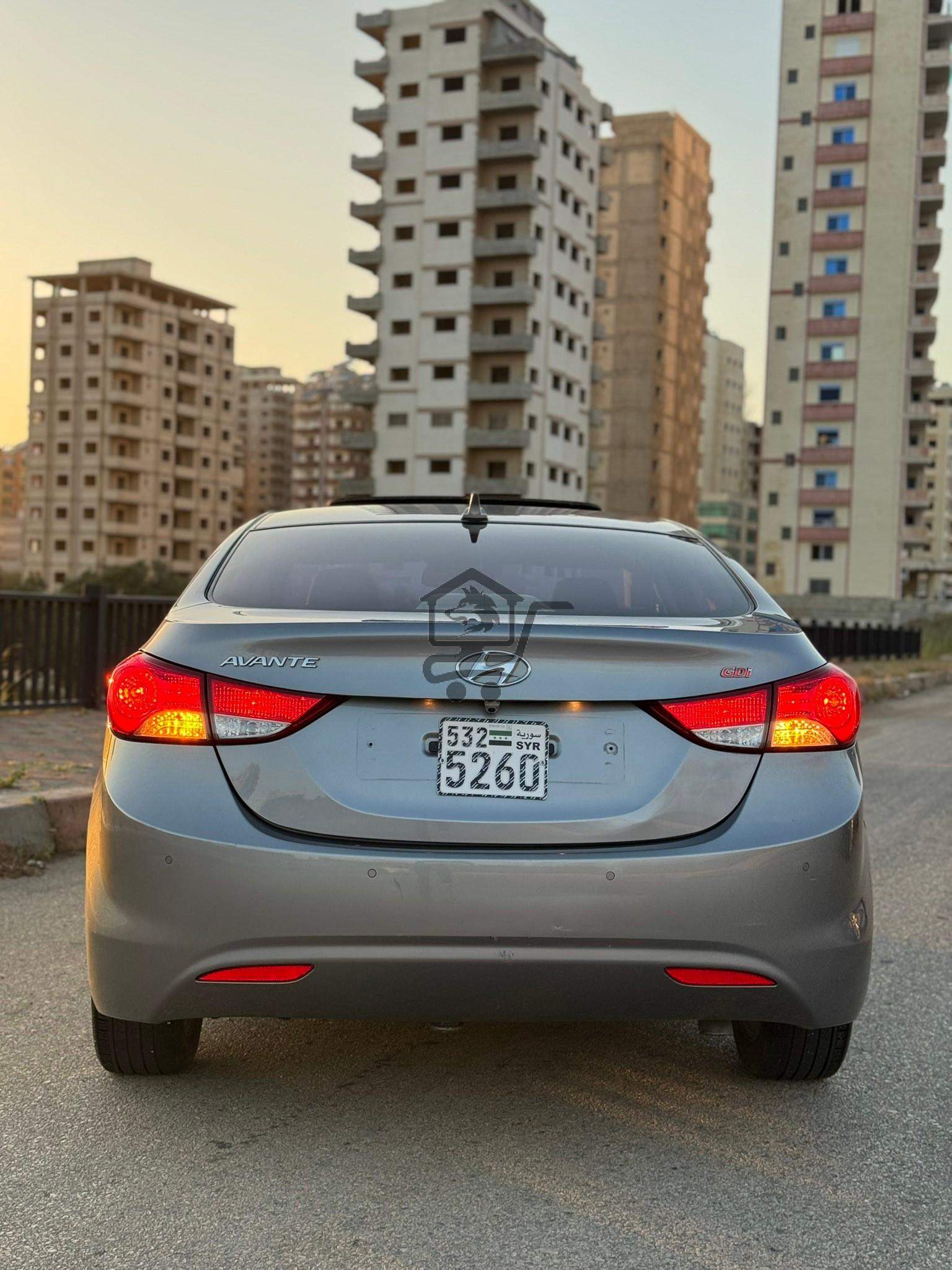 Hyundai Avante 2013 - الصورة 5