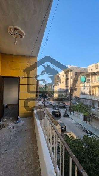 شقة بمساحة ممتازة - الصورة 4